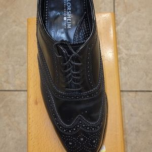 Florsheim wingtip dress shoes
